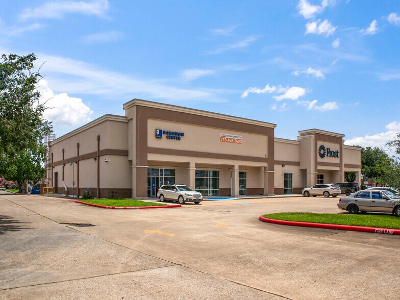 More Photos Of 201 S FM 270, League City Storefront For Sale