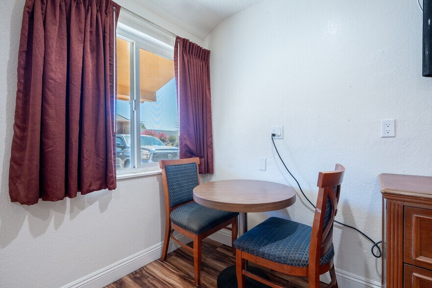 More Photos Of 9515 Folsom Blvd, Sacramento Hotel For Sale