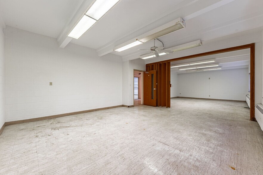 More Photos Of 1203 3rd Ave, Rockford Religious Facility For Sale