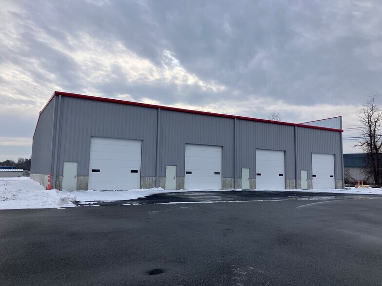 More Photos Of 115 Shrewsbury St, West Boylston Warehouse For Lease