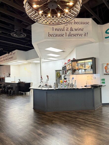 More Photos Of 1619 N 1st St, Hermiston Restaurant For Sale