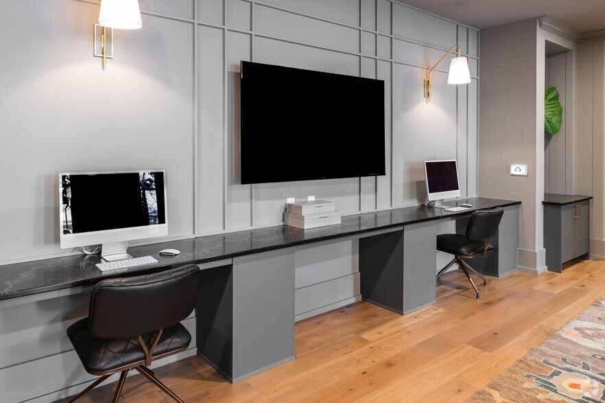 More Photos Of 838 Morrison Dr, Charleston Apartments For Lease