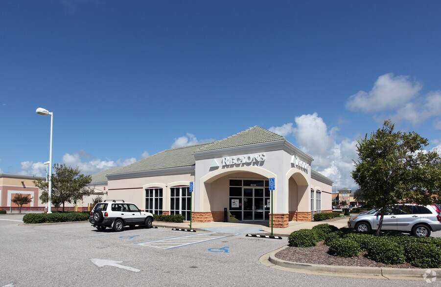 More Photos Of 8244 Navarre Pky, Navarre Unknown For Lease