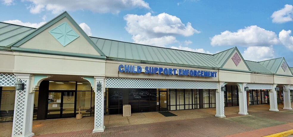 More Photos Of 2336-2380 Plank Rd, Fredericksburg General Retail For Lease