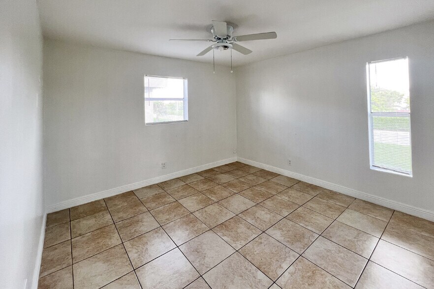 More Photos Of , Davie Multifamily For Sale