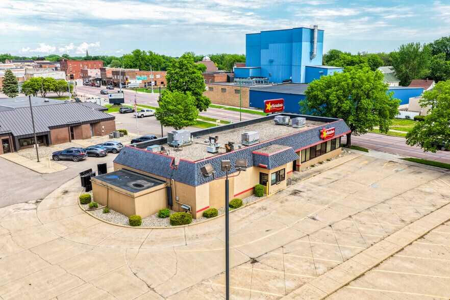 More Photos Of 320 Main St W, Sleepy Eye Fast Food For Sale