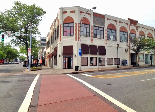 More Photos Of 151 E Post Rd, White Plains Storefront Retail Office For Lease