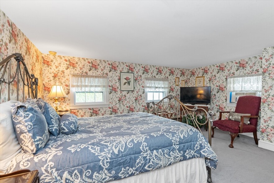 More Photos Of 300 Bohemia Ave, Chesapeake City Hospitality For Sale