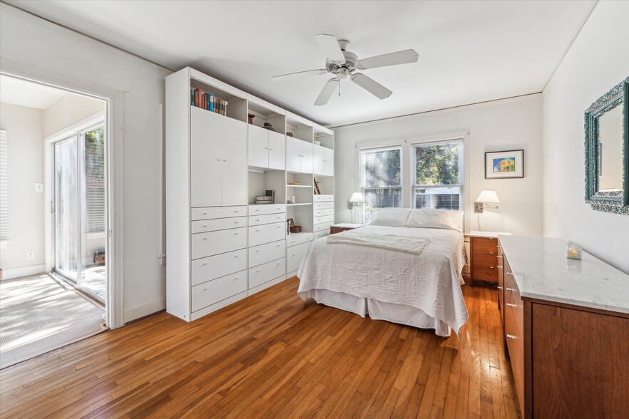 More Photos Of 2039 South Blvd, Houston Apartments For Sale