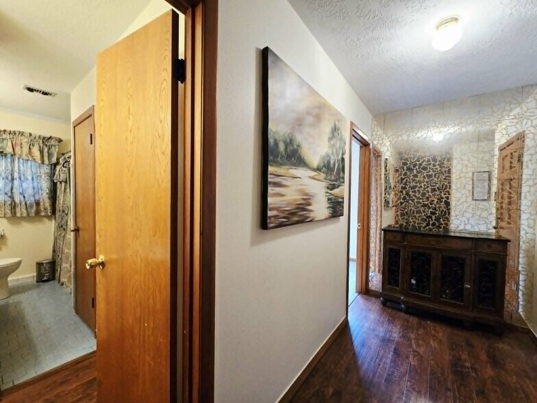More Photos Of 5930 Killough St, Houston Office For Sale