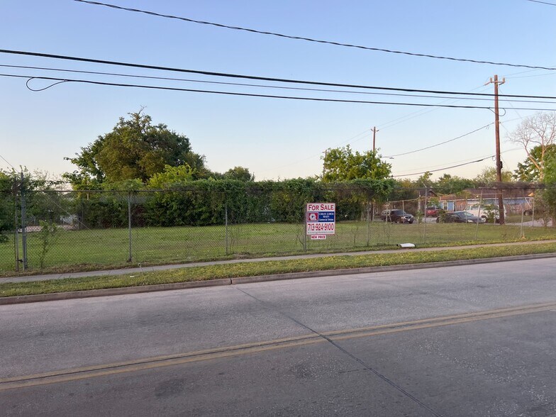 Primary Photo Of 0 Canal St, Houston Land For Sale