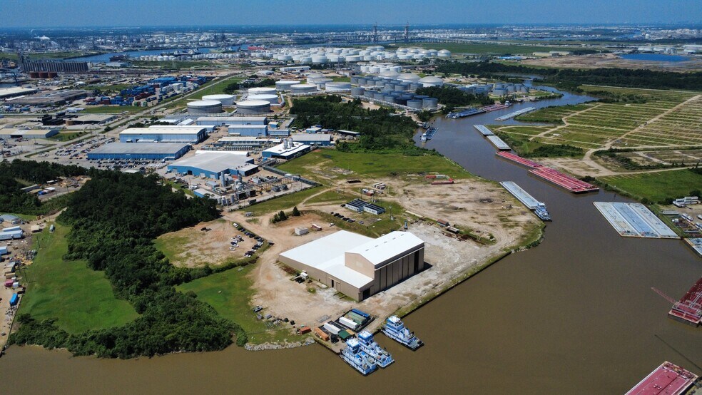 More Photos Of 16425 Jacintoport Blvd, Channelview Land For Sale