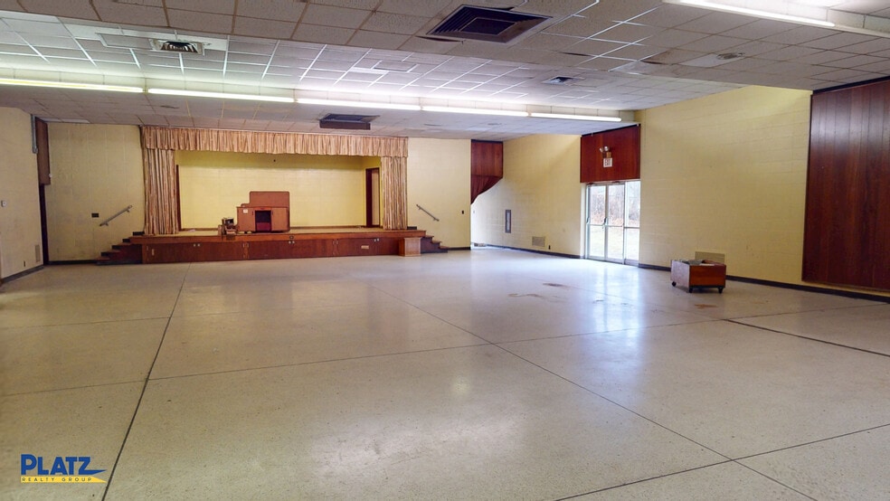 More Photos Of 127 Steel St, Youngstown Religious Facility For Sale