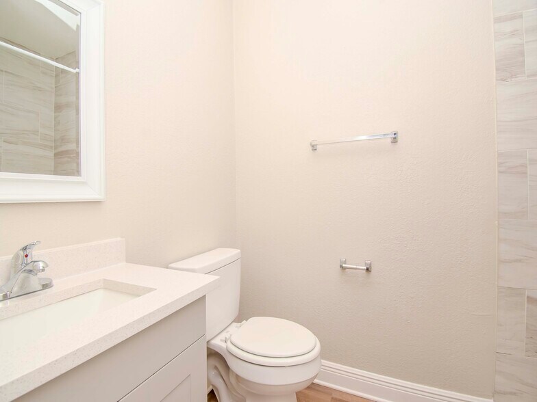 More Photos Of , Bradenton Multifamily For Sale