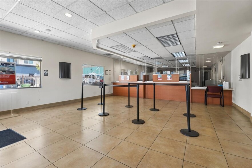 More Photos Of 9401 Reseda Blvd, Northridge Office For Sale
