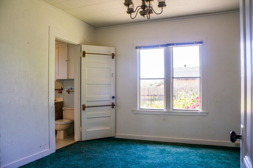 More Photos Of 16401 South Highway 1, Manchester Land For Sale