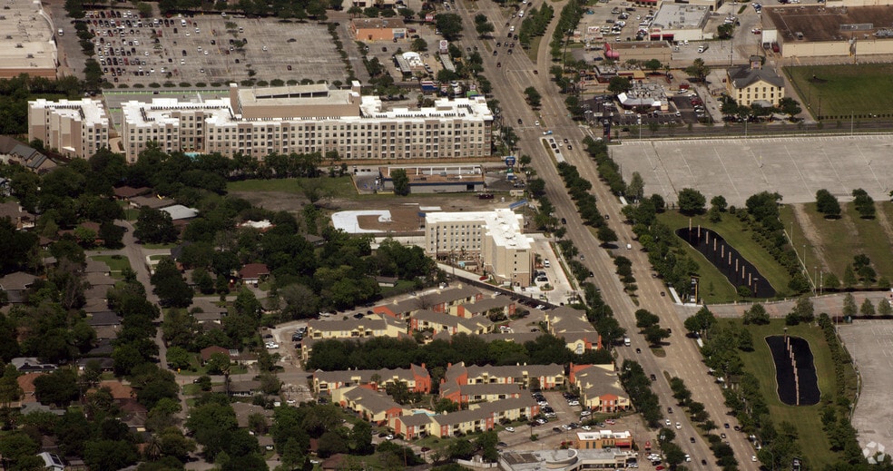 More Photos Of 9000 Main St, Houston Hotel For Sale