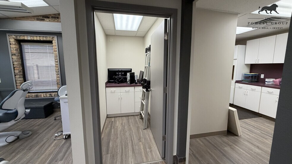 More Photos Of 5730 66th St, Lubbock Medical For Sale