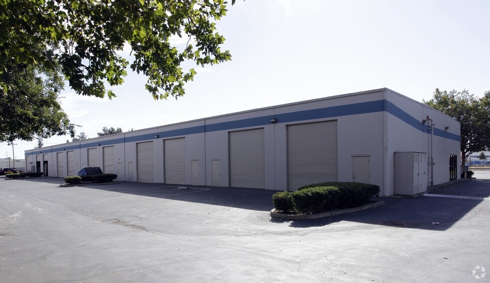 More Photos Of 4900 Warehouse Way, Sacramento Unknown For Lease
