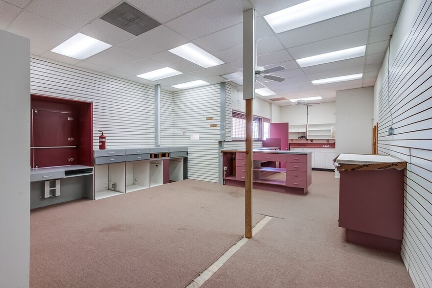 More Photos Of 343 E Alvarado St, Fallbrook Freestanding For Sale