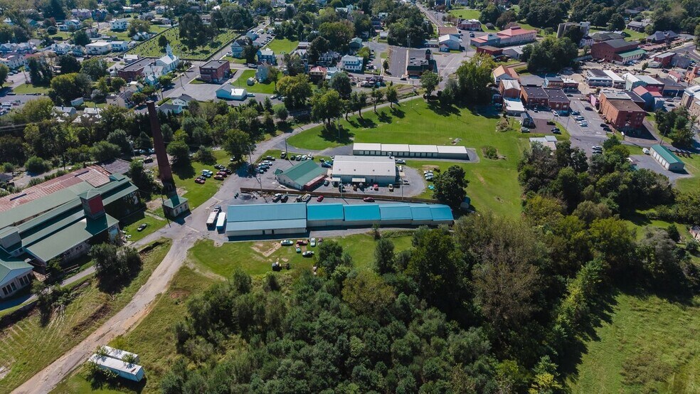 More Photos Of 211 Tannery Rd, Luray Warehouse For Sale