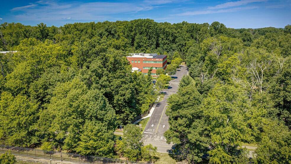 More Photos Of 800 Bunn Dr, Princeton Medical For Lease