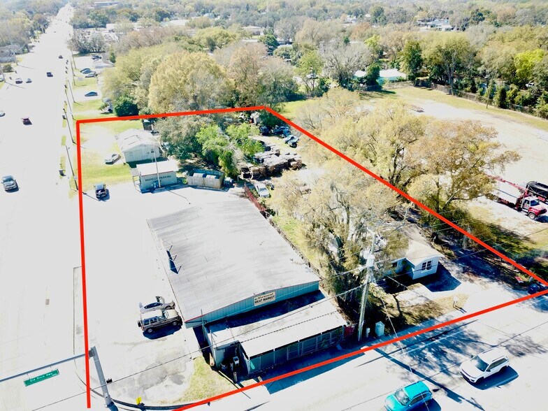 More Photos Of 1081 Berkley Rd, Auburndale Storefront For Sale