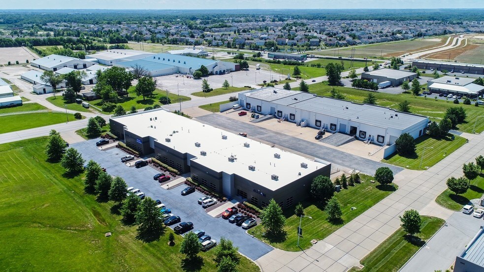 More Photos Of 201-215 Stag Industrial Blvd, Lake Saint Louis Warehouse For Lease