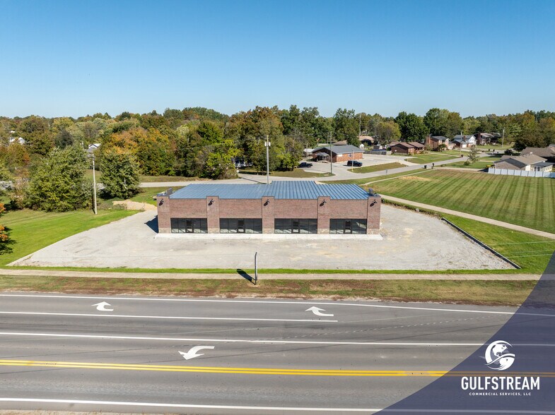 More Photos Of 8844 Highway 44 E, Mount Washington Freestanding For Lease