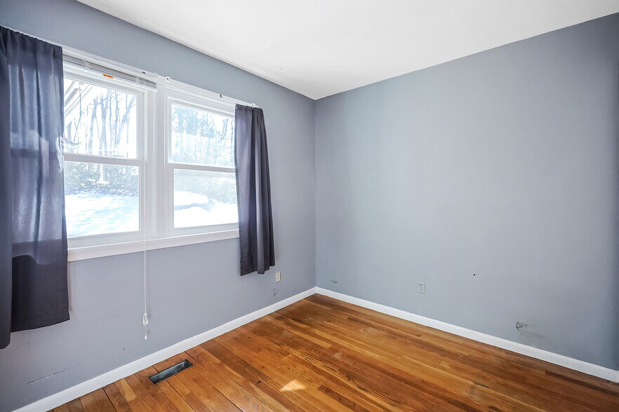 More Photos Of 338 Church St, Whitinsville Medical For Sale