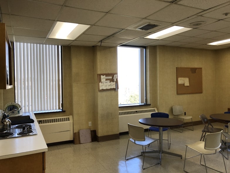 More Photos Of 4 Plaza Way, Fairhaven Bank For Lease