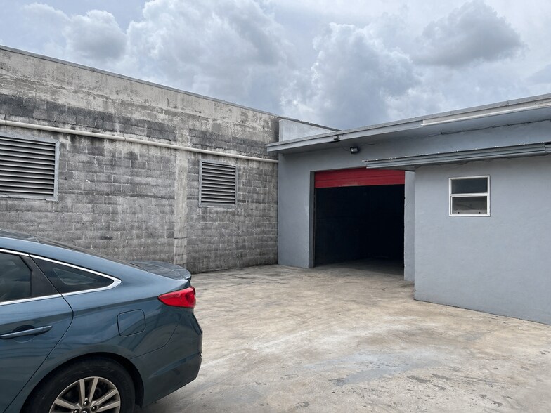 More Photos Of 2195 NW 27th Ave, Miami Freestanding For Sale