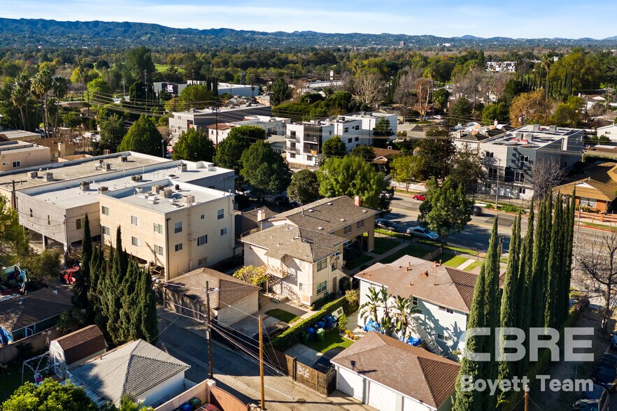 More Photos Of 6504 Woodley Ave, Van Nuys Apartments For Sale
