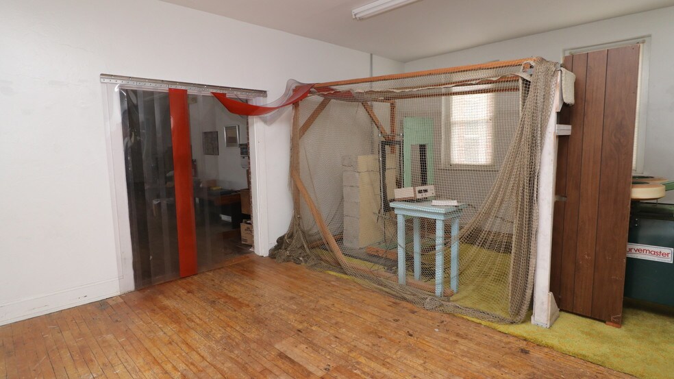 More Photos Of 214-218 S 4th St, Perkasie Warehouse For Lease