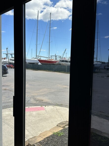 More Photos Of 141 Mansion Ave, Staten Island Restaurant For Sale