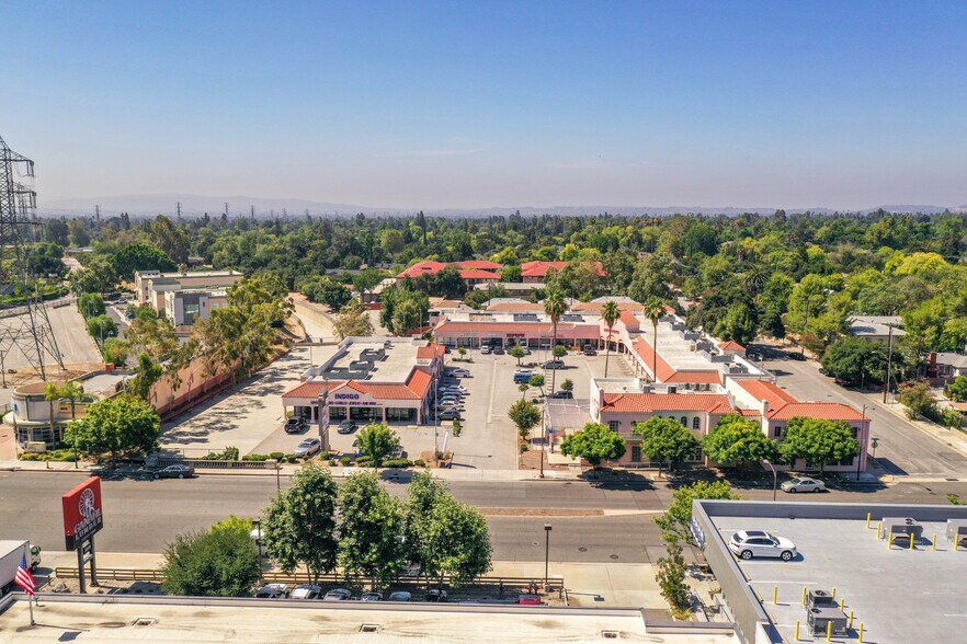Primary Photo Of , Pasadena General Retail For Sale