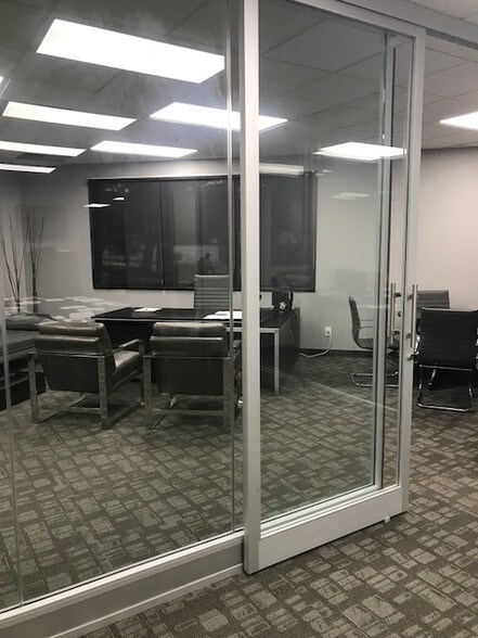 More Photos Of 3401 W Cypress St, Tampa Office For Lease