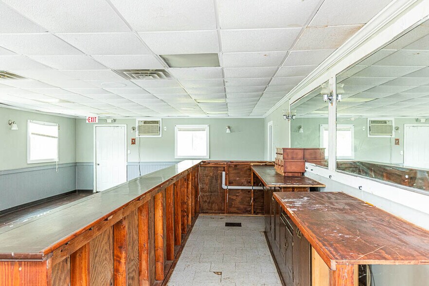 More Photos Of 19379 Beaver Dam Rd, Beaverdam Restaurant For Sale