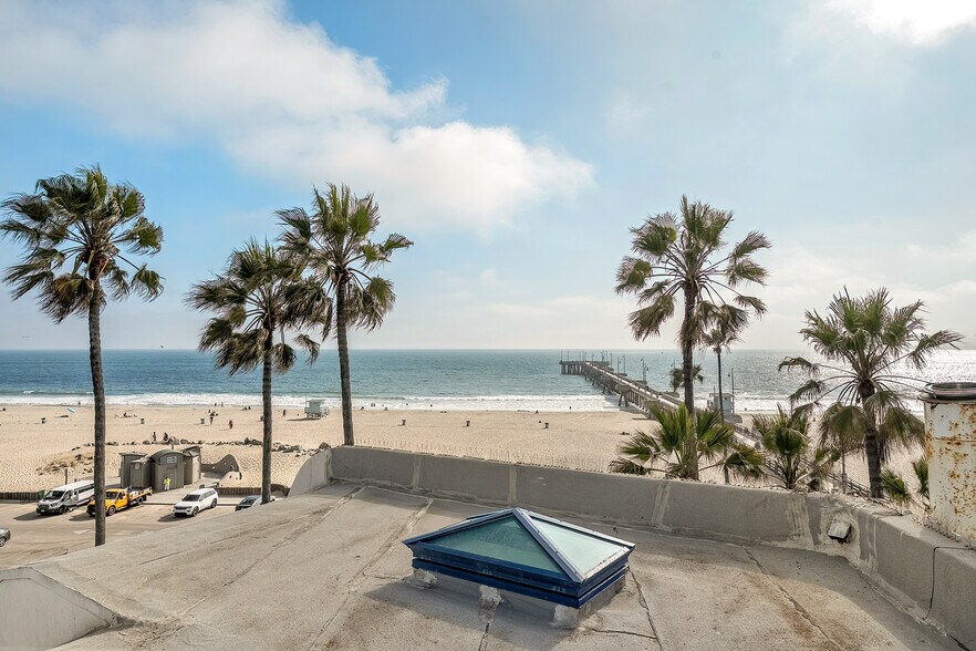 More Photos Of 3111 Ocean Front Walk, Marina Del Rey Apartments For Sale