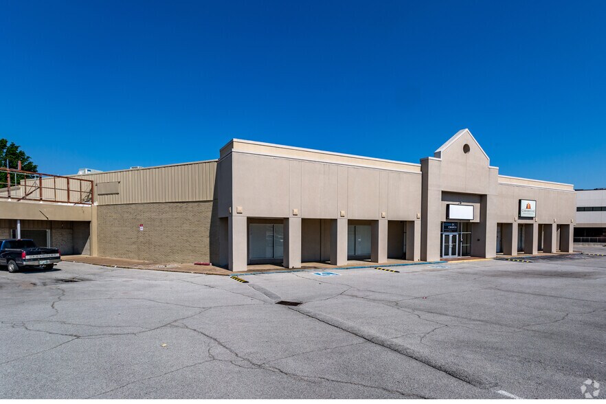 More Photos Of 4902-5046 S Sheridan Rd, Tulsa Unknown For Lease
