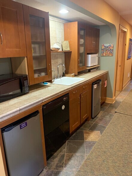 More Photos Of 4141 Old Sibley Memorial Hwy, Eagan Office For Sale