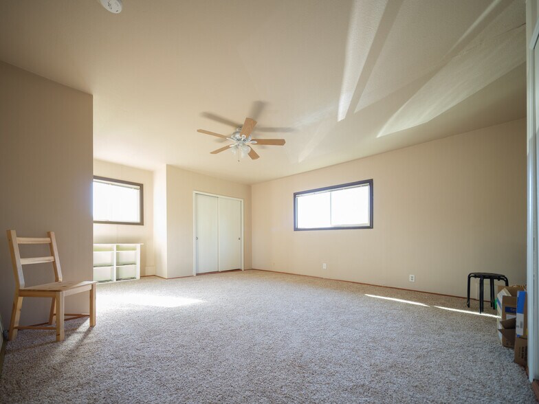 More Photos Of 582 S Maple St, Canby Apartments For Sale