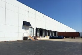 More Photos Of 850-880 Devon Ave, Bensenville Warehouse For Lease