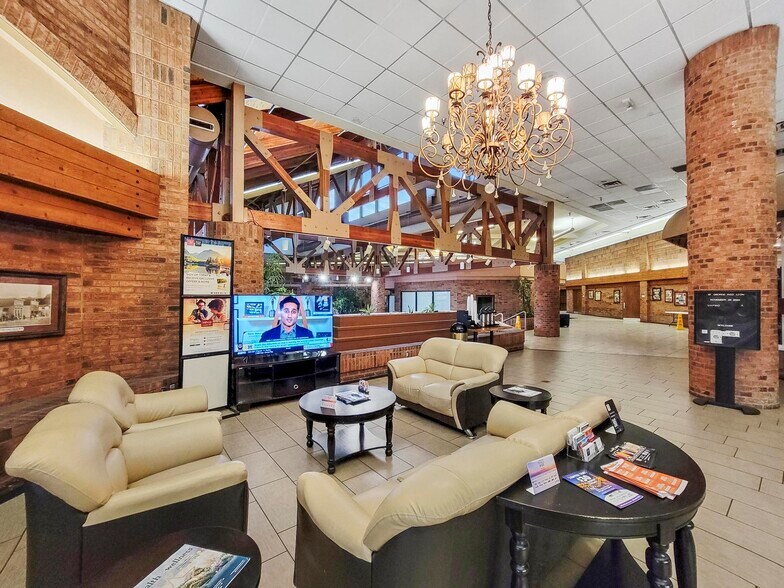 More Photos Of 850 S Bluff St, Saint George Hotel For Sale