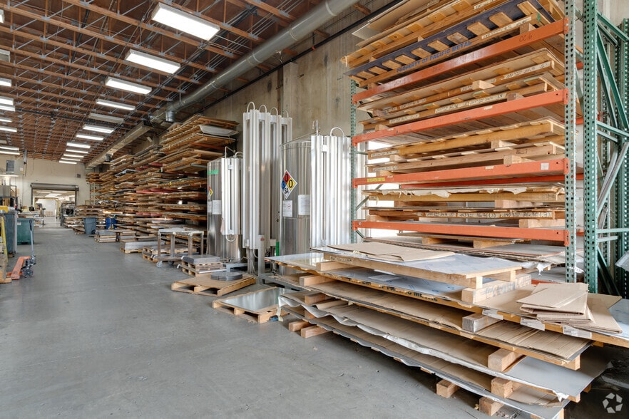 More Photos Of 1880 SW Merlo Dr, Beaverton Warehouse For Lease