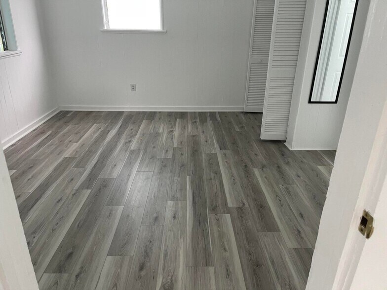 More Photos Of 1122 Simonton St, Key West Apartments For Sale