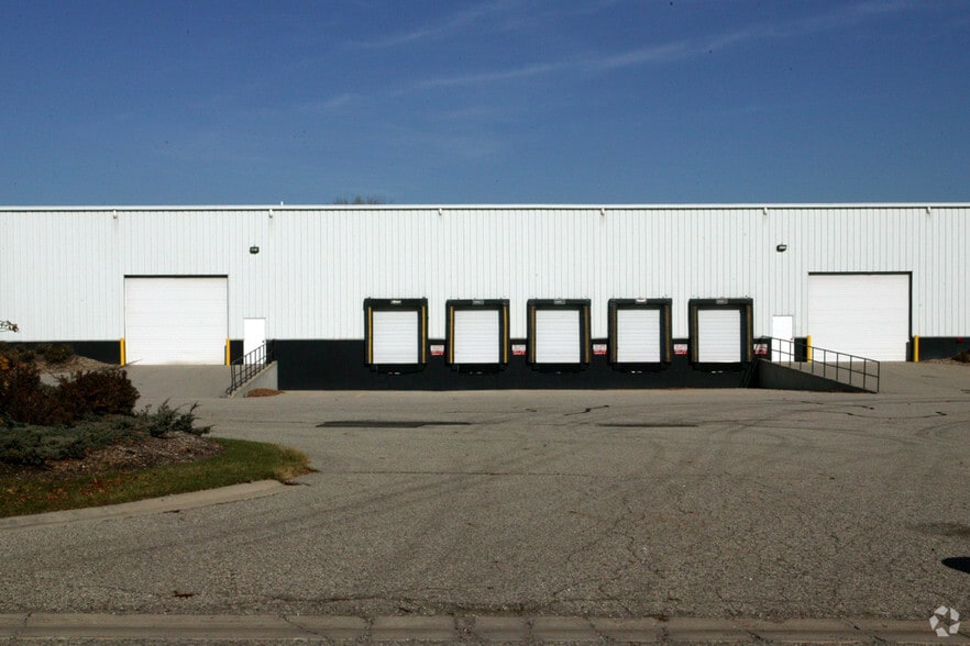 More Photos Of 8141 Logistics Dr, Zeeland Manufacturing For Lease