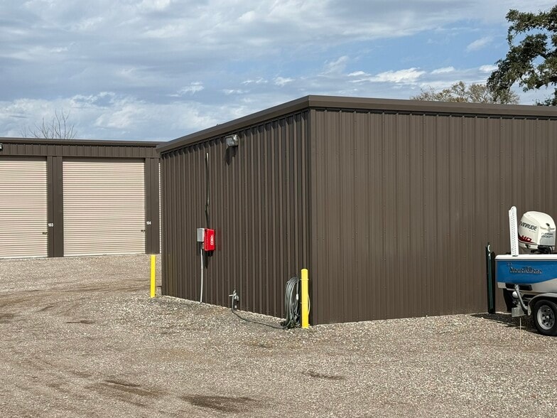 More Photos Of 105 Creekwood Landing Dr, Richwood Self Storage For Sale