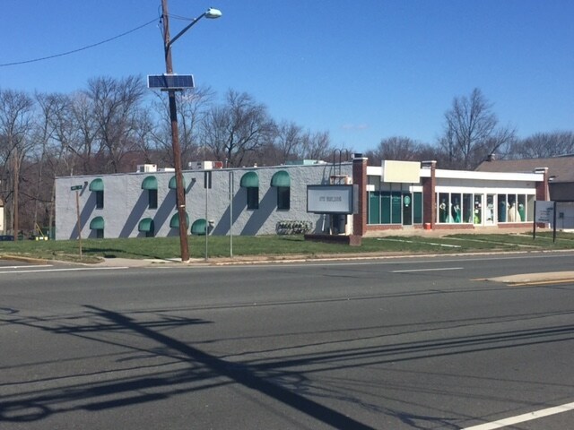 More Photos Of 1717-1719 Brunswick Pike, Lawrenceville Office For Lease