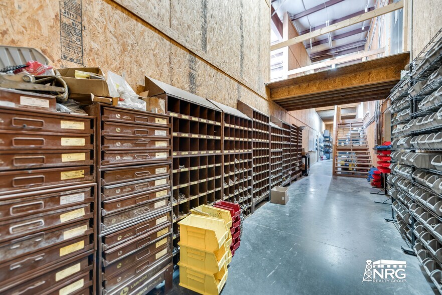 More Photos Of 7300 S County Road 1270, Midland Warehouse For Lease